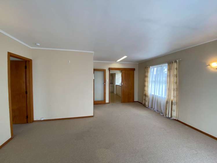 1/2 Pooley Street Pakuranga Heights_10