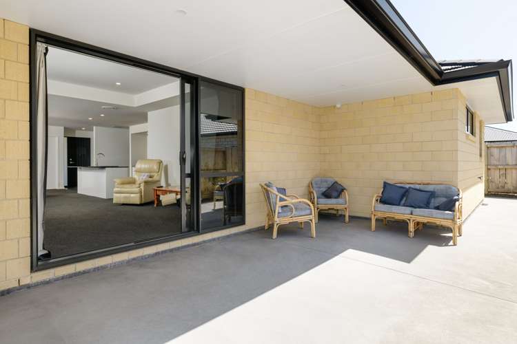 9 Kahuparere Crescent Pyes Pa_14