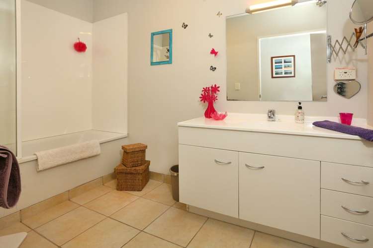 21 Winery Way Henderson_13