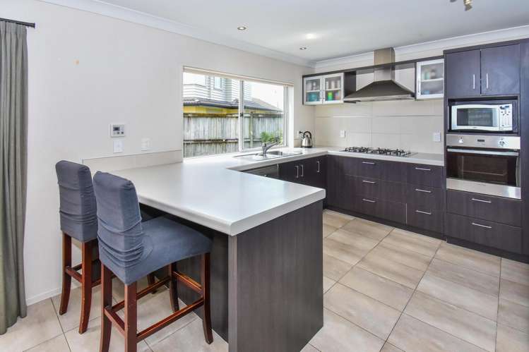 7 Stranraer Crescent Wattle Downs_4