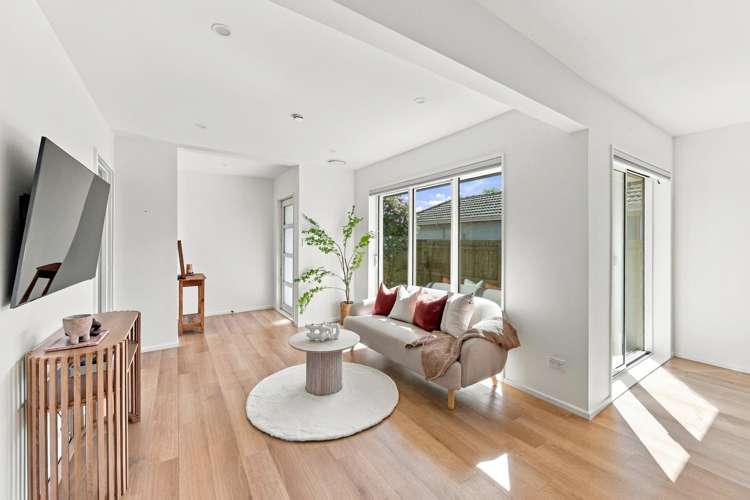 1/33 Trafford Street Harewood_11