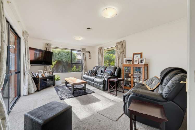33 Peebles Drive Hei Hei_7