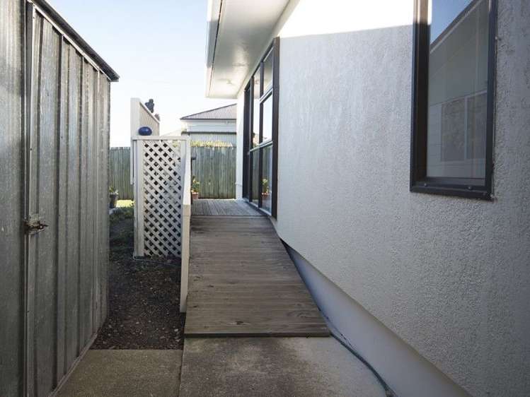 16 Fernlea Rise Richmond_17