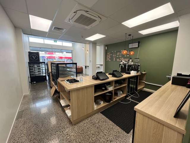 2/418 Grey Street Hamilton East_1