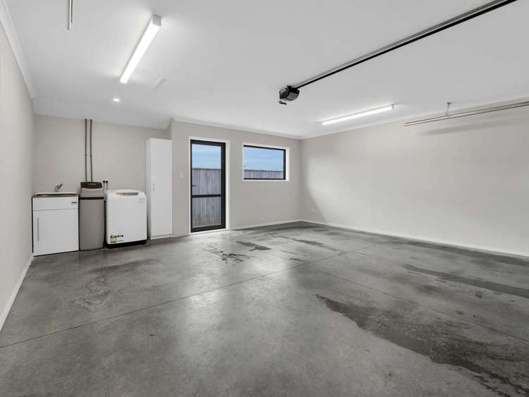 28 Simon Street Tawhero_25