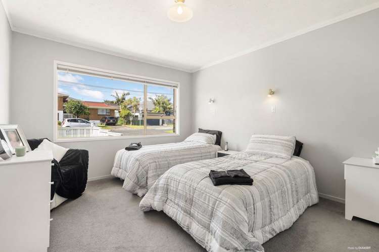 1/2 Strid Road Te Atatu South_10