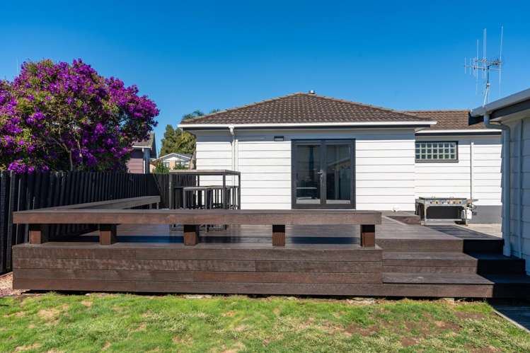 18 Jasmine Avenue Dinsdale_15