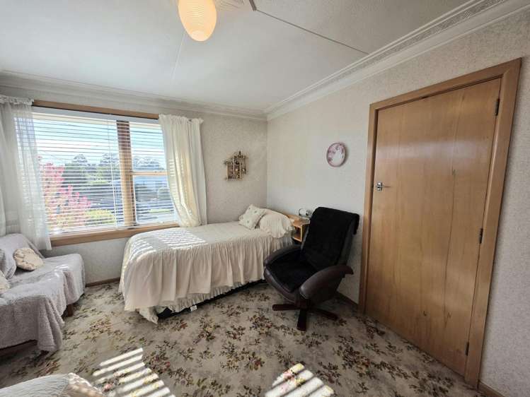 42 Glendale Crescent Holmes Hill_11