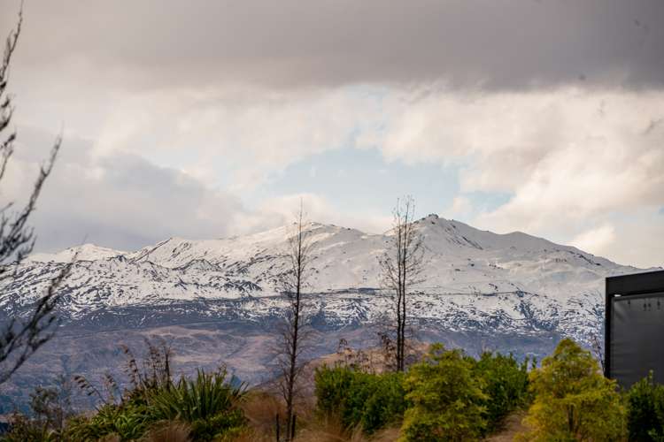 24 Falconer Rise Jacks Point_8