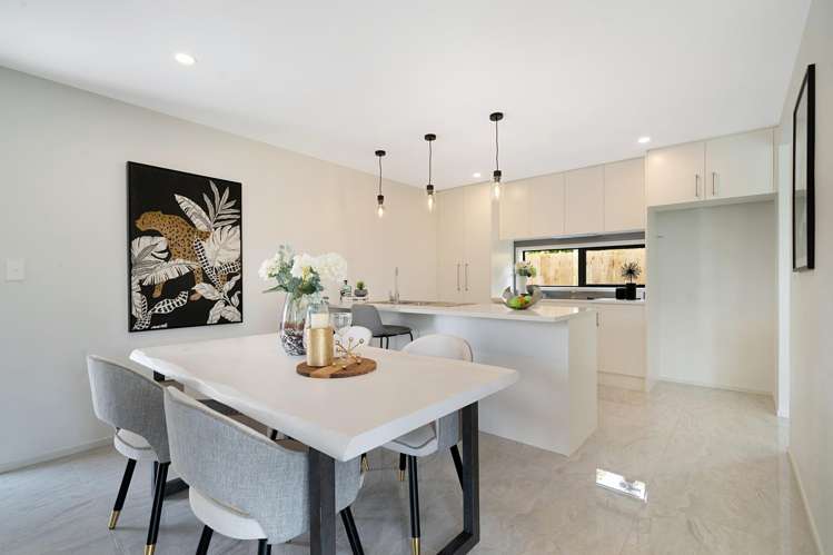 8a Strid Road Te Atatu South_9