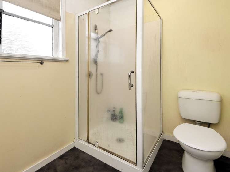 1/132 Edmonton Road Te Atatu South_12