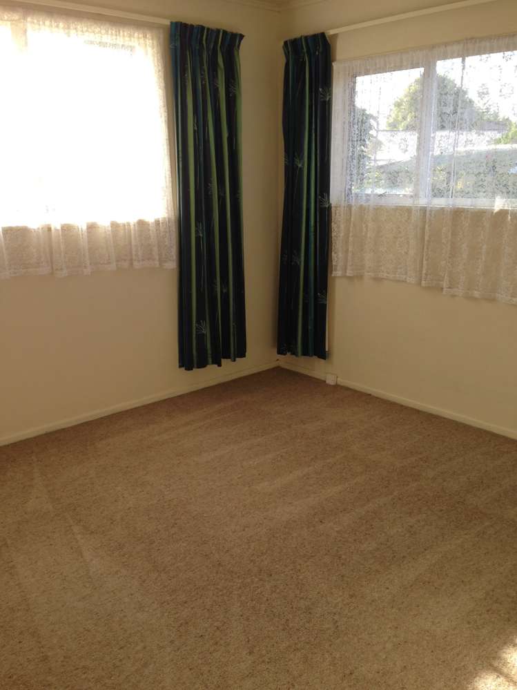 21 Brennan Avenue Te Atatu Peninsula_8