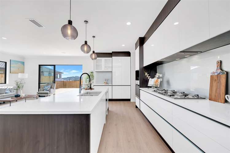 19 Dungloe Avenue Flat Bush_5