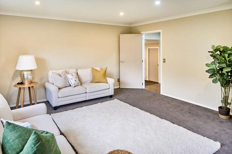 96 Endeavour Drive Whitby_7