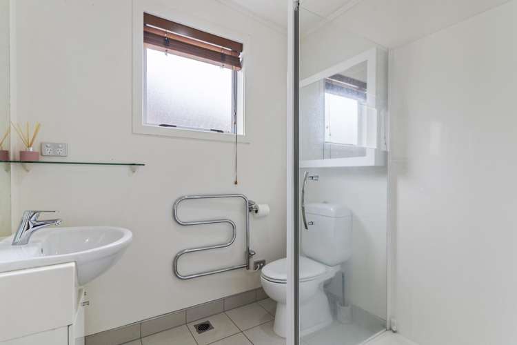 2/3 Wagner Place Mount Albert_13