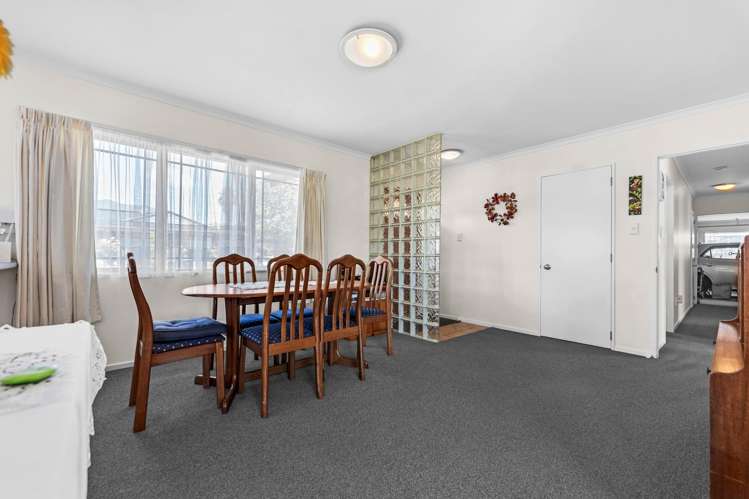 4 Hawkley Close Flat Bush_4