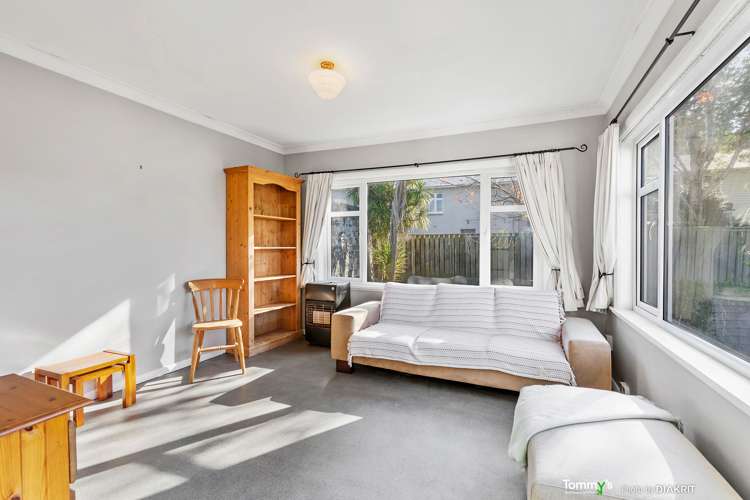 20 Kiwi Street Alicetown_6