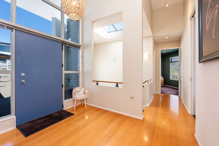 9 Caughley Grove Karori_21