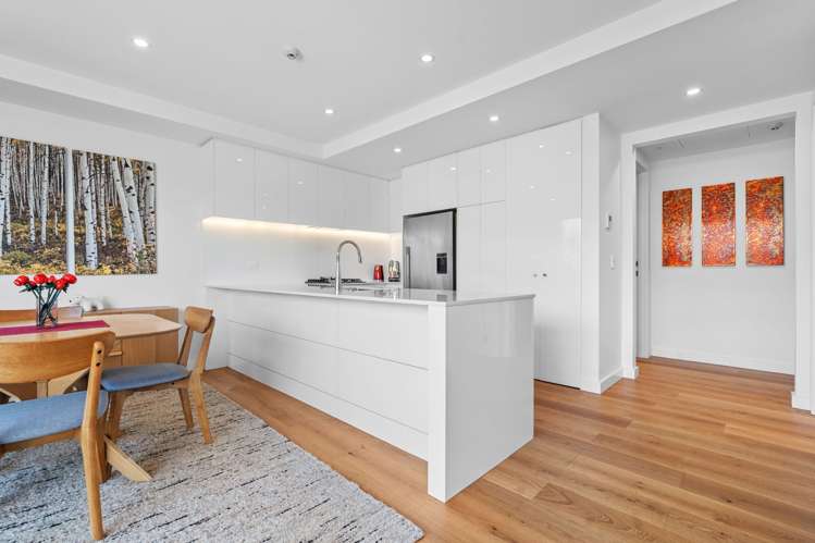 Apt 49 Marina Terrace, 65-95 Lakeside Road Wanaka_7