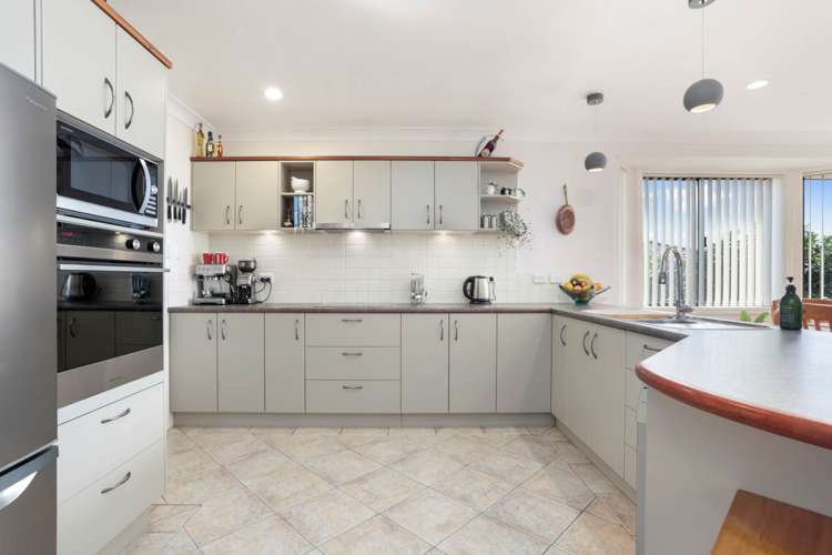 30 Fleetwood Drive Henderson_5