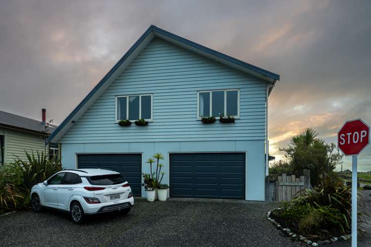 33 Beach Street Hokitika_17