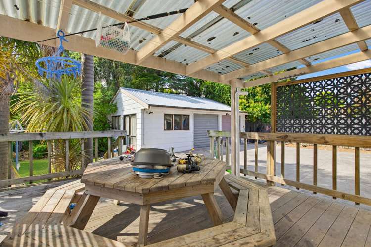 9 Panzic place Glen Eden_8