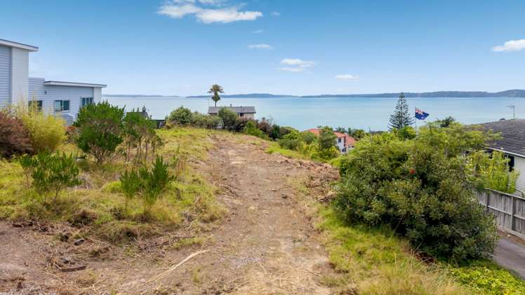 44 Craig Road Maraetai_11