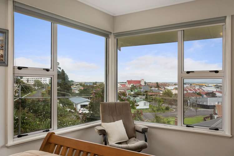 100 Broad Street Thames_18