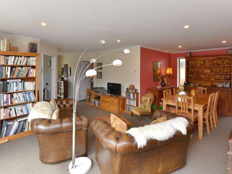 9 Collins Drive Waikuku Beach_11