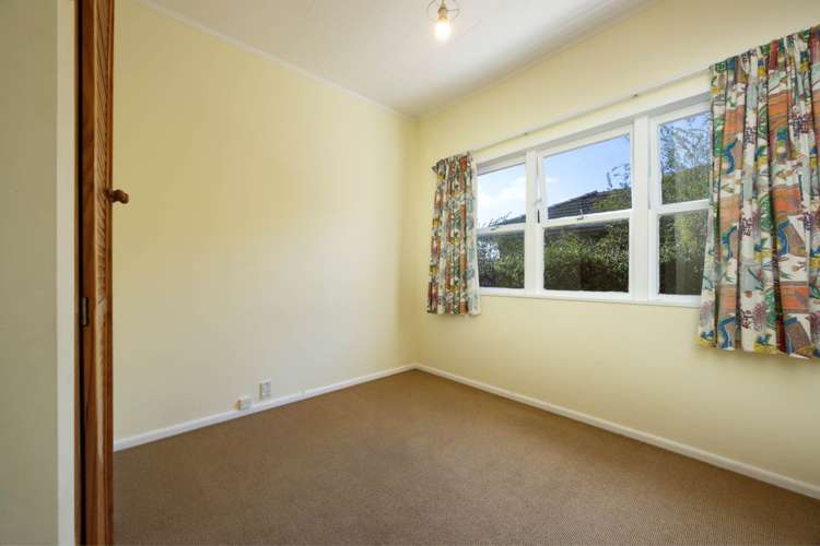 52 Fruitvale Road New Lynn_10