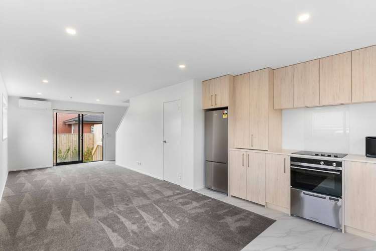 13/51 Te Kanawa Crescent Henderson_3