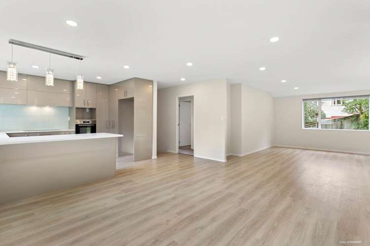 5a Taurus Crescent Beach Haven_3