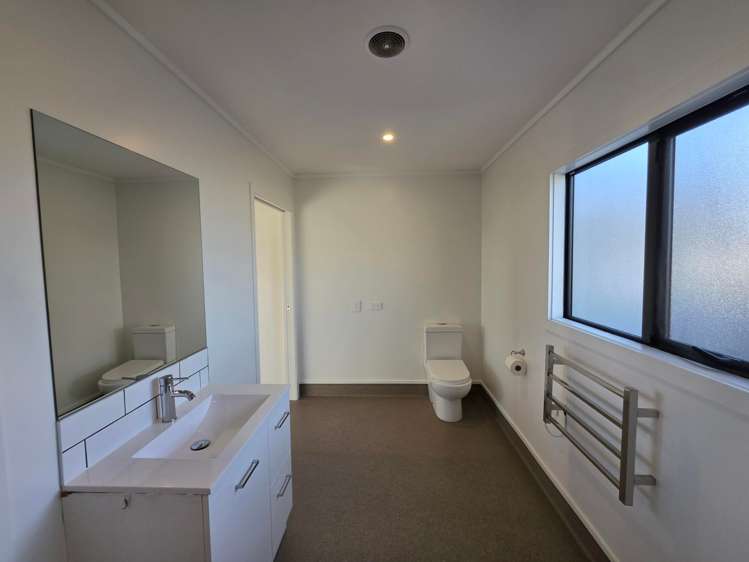  B/27 Hinemoa Street Levin_16
