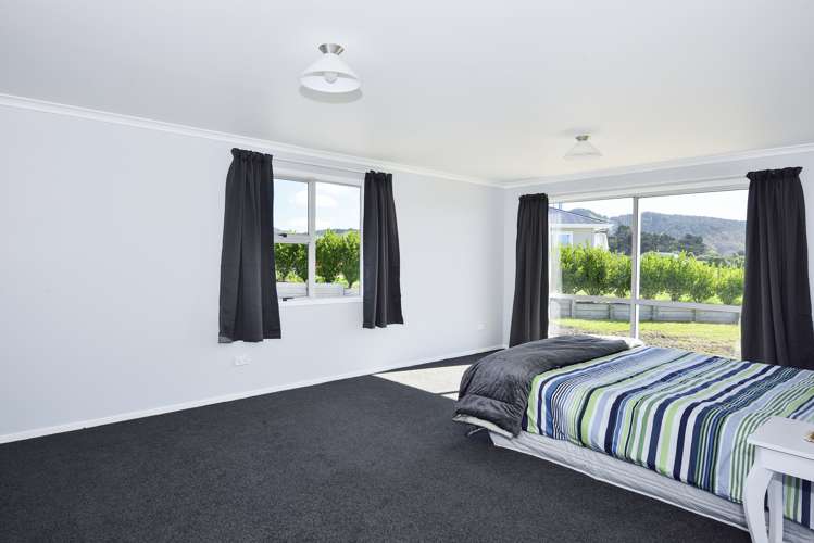 4 Waihinahina Way Māhia_12