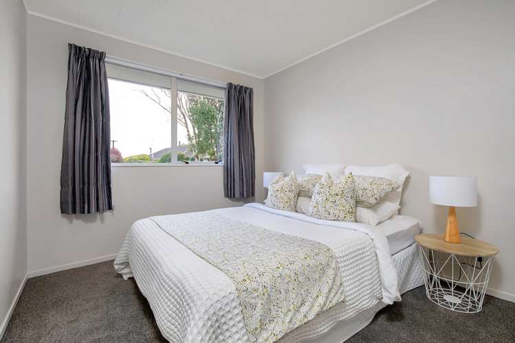 82 Gilberthorpes Road Hei Hei_7