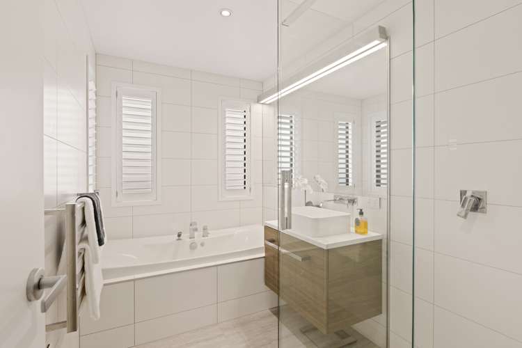 11 The Ritz Orewa_14