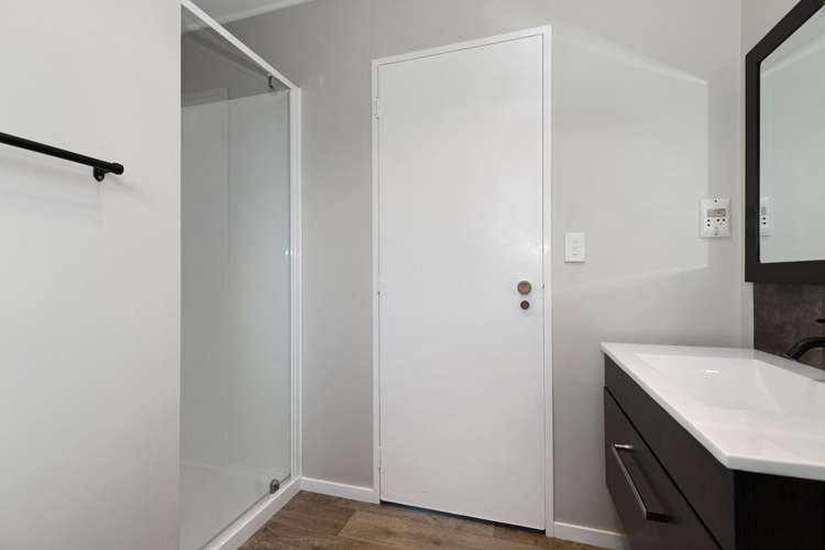 5 Campbell Street Waihou_14