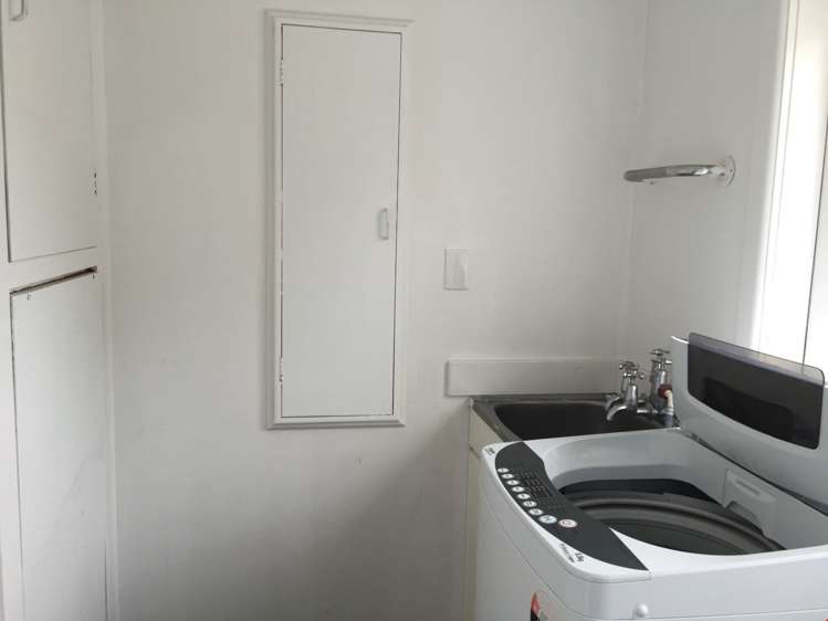 91 Beach Road Mellons Bay_9