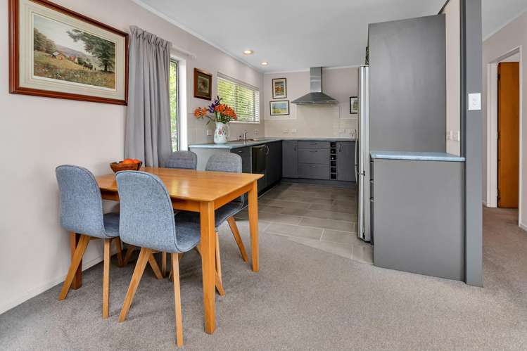 5B Robin Hood Place Onerahi_6