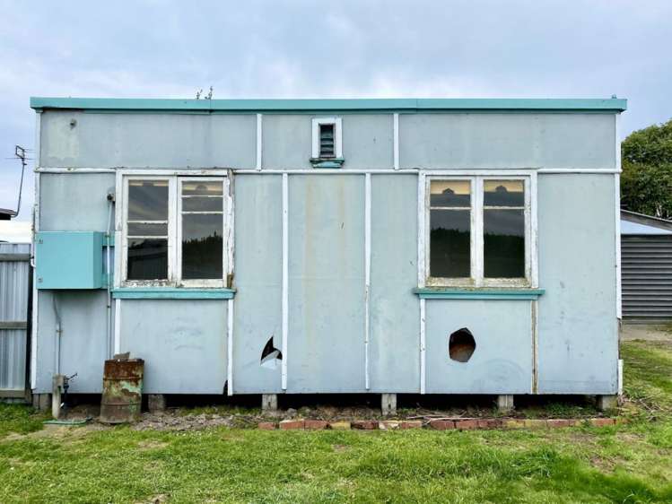 42 Pacific Drive Southbridge_2