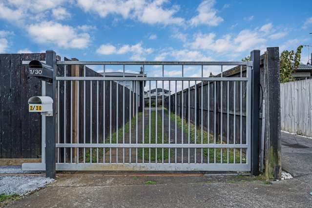 2/30 Gloucester Road Manurewa_3
