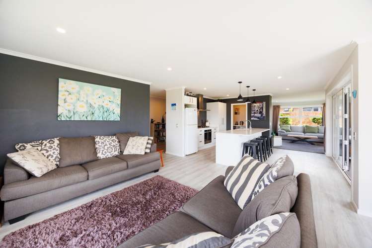 132 Johnstone Drive Fitzherbert_11