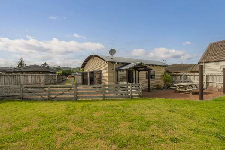 45 Cholmondeley Crescent Whitianga_14