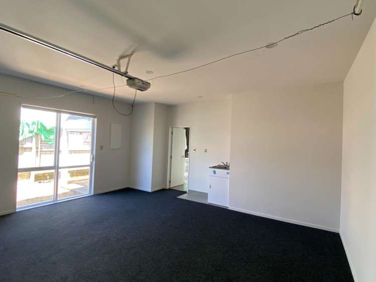 4 Calcite Avenue Flat Bush_23