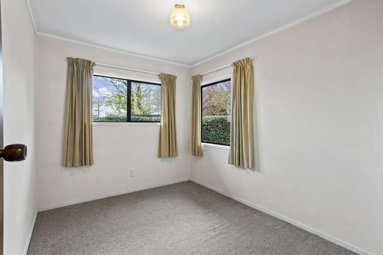 233 Hepburn Road Glendene_29