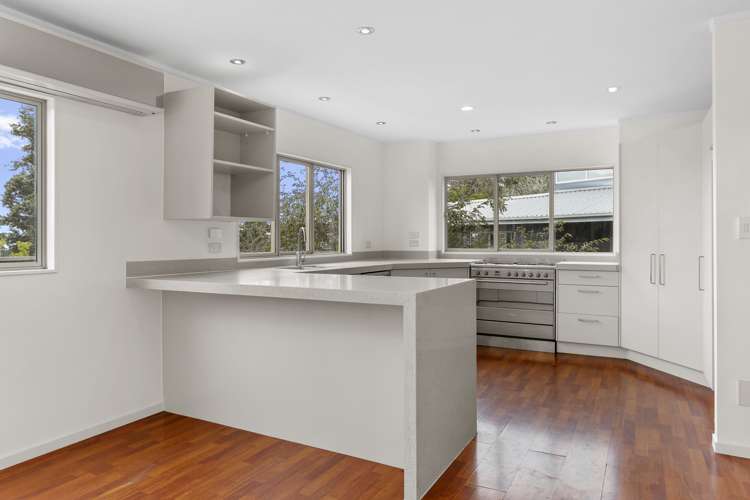 430 Huia Road Laingholm_9