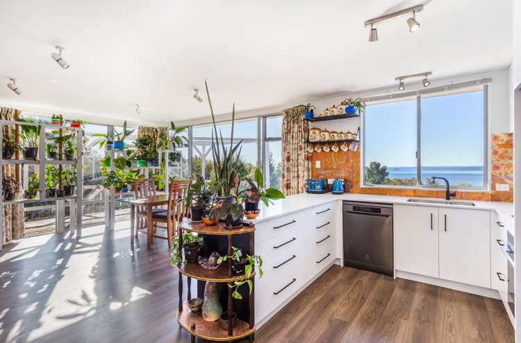 21 Parerohi Grove Kuratau_12