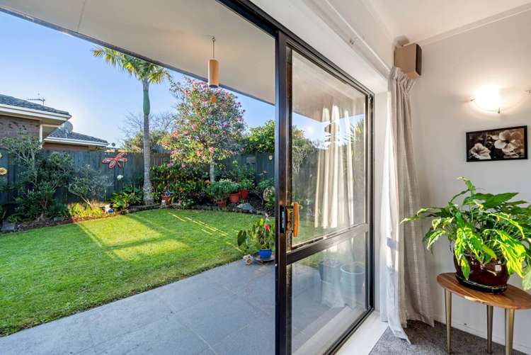 1/128 Botany Road Botany Downs_10