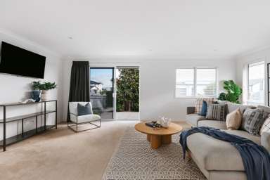56 Te Kio Crescent_2