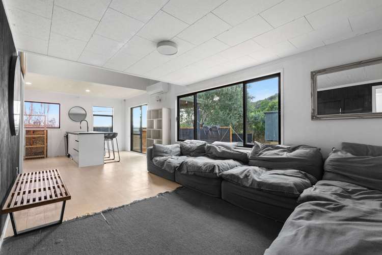 7 Bush Point Road Cable Bay_9